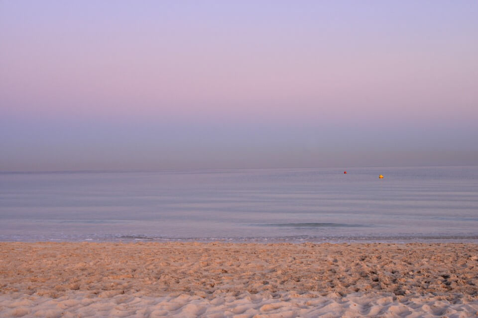 アブダビビーチのサンライズ写真撮影
