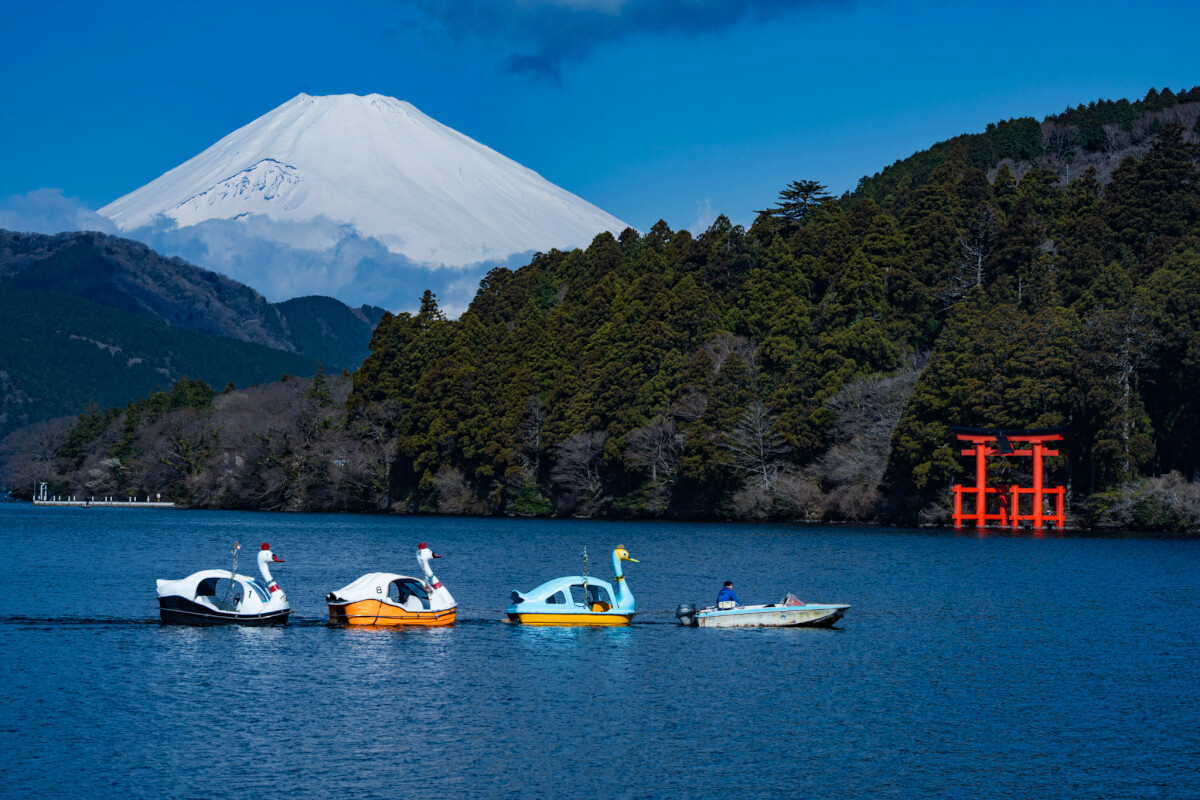 元箱根港富士山