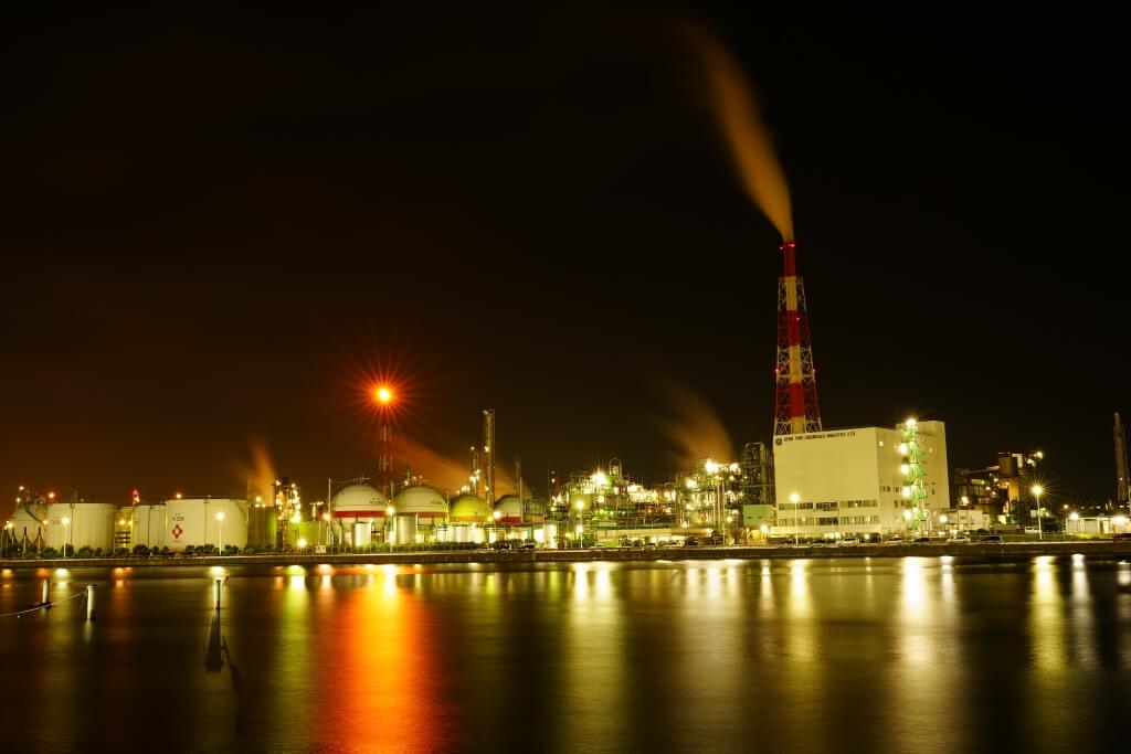 四日市の工場夜景写真