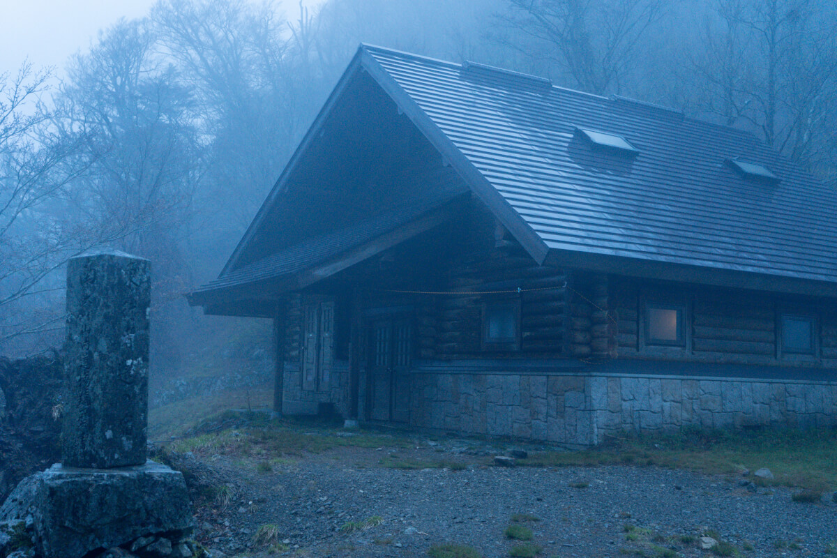 大峯奥駈道行者還小屋深仙小屋写真