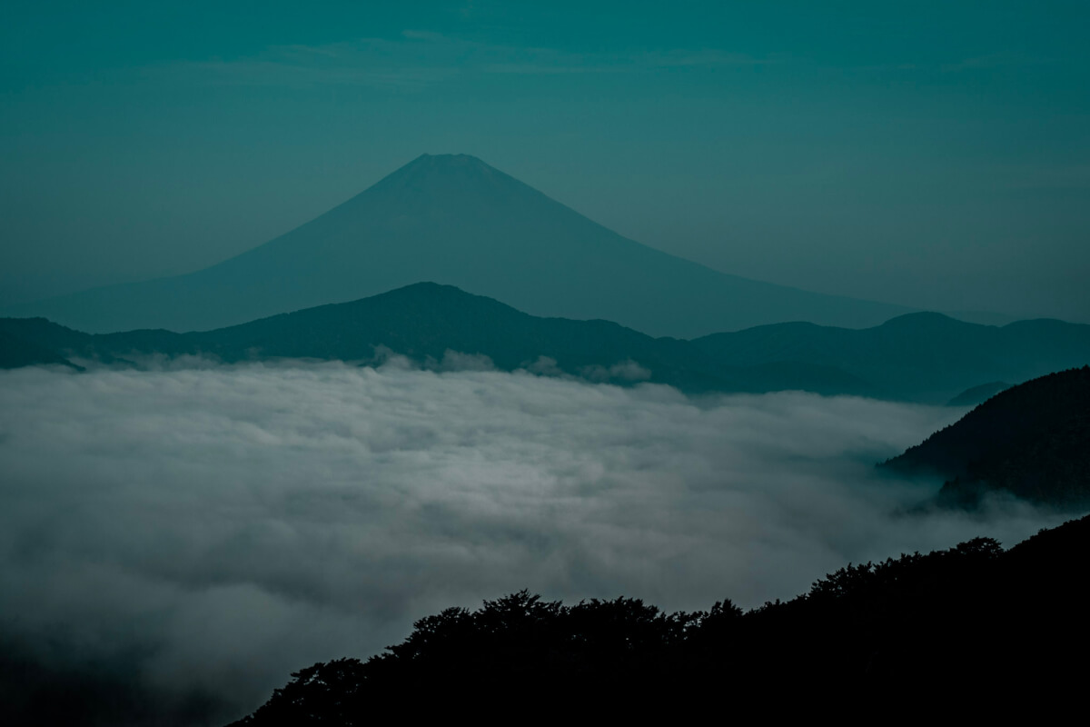 大観山と雲海芦ノ湖富士山