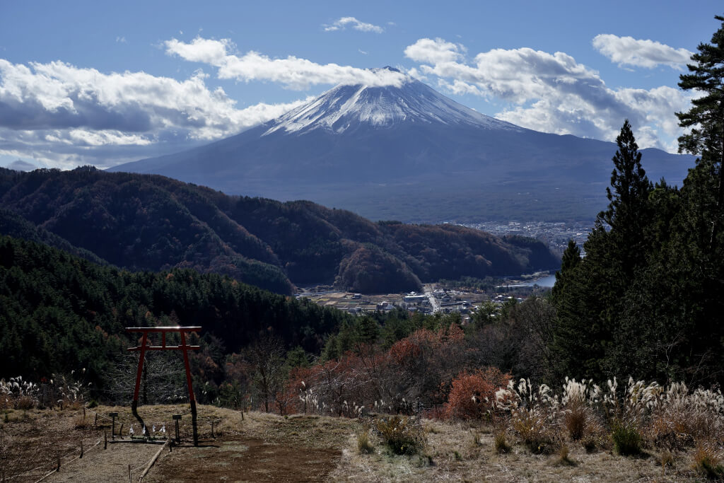 富士山遥拝所〜天空の鳥居