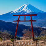 富士山遥拝所ようはいじょ天空の鳥居写真