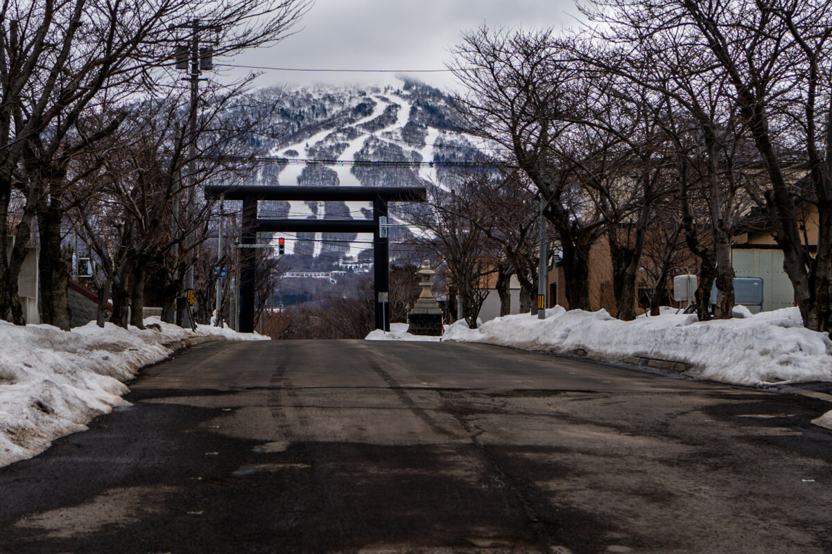 岩内神社の鳥居写真