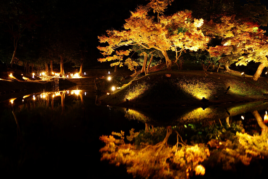 彦根城と玄宮園の紅葉