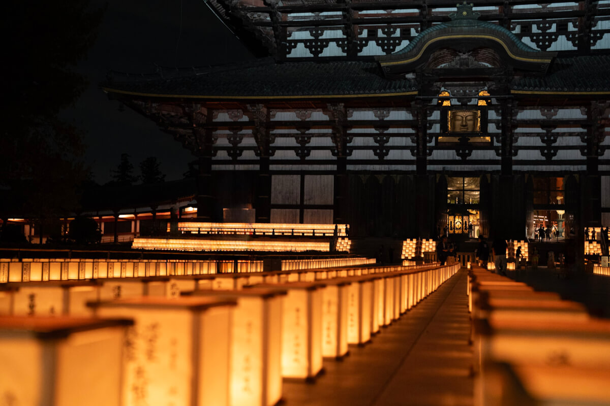 東大寺万燈供養会の写真