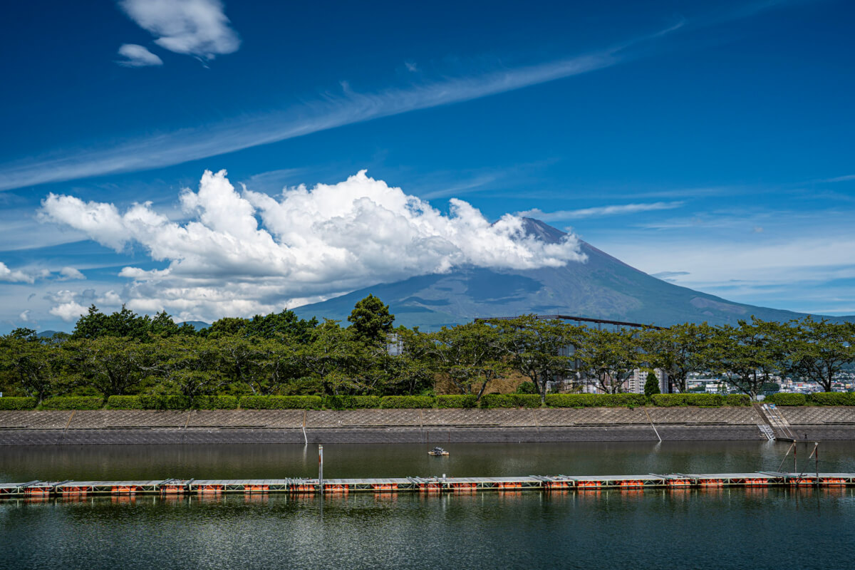 東山湖フィッシングエリア富士山