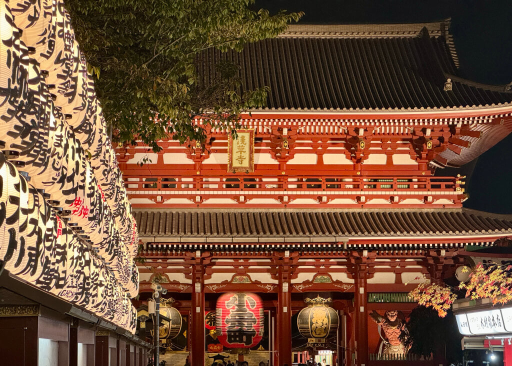 浅草寺の夜景写真撮影