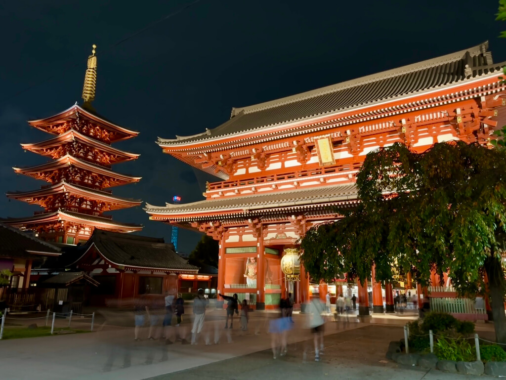 浅草寺の夜景写真撮影