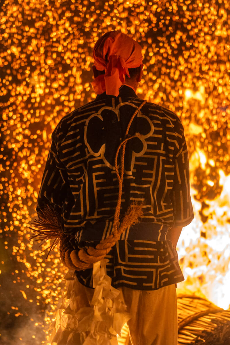 火おんどり写真撮影火祭り
