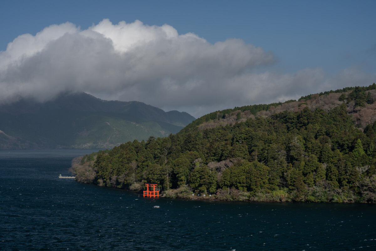 画像芦ノ湖平和の鳥居