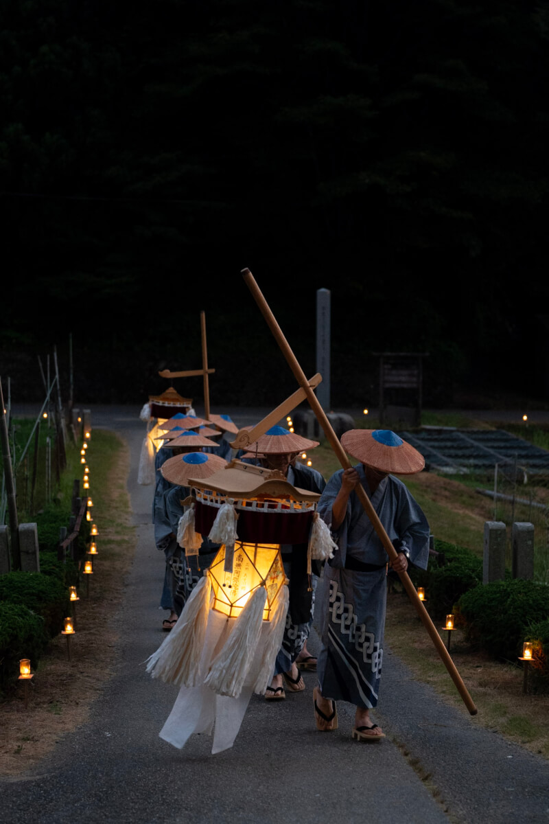 綾渡の夜念仏の写真撮影