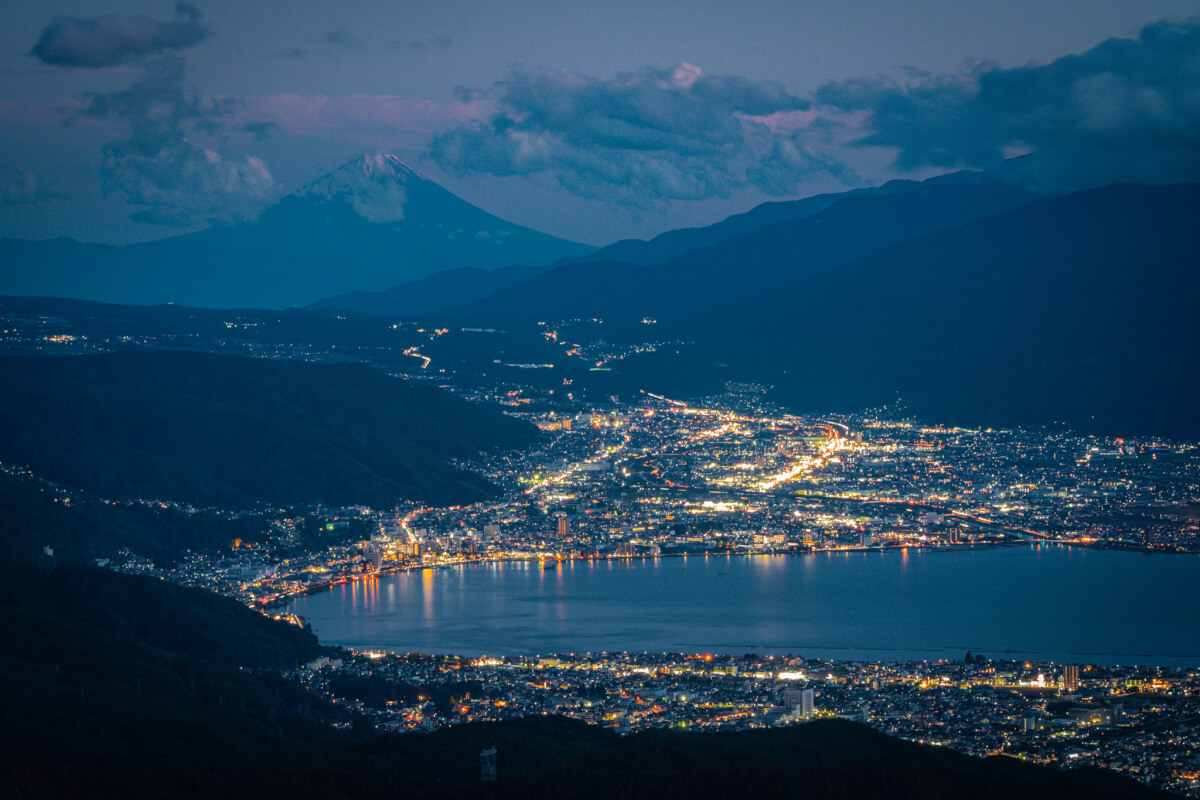 高ボッチ高原と雲海諏訪湖富士山写真
