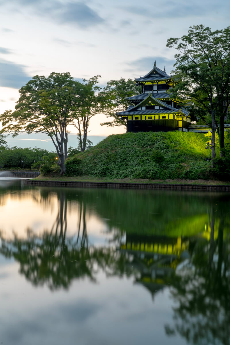 高田城三重櫓の夜景写真
