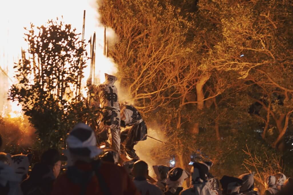 鳥羽の火祭り写真